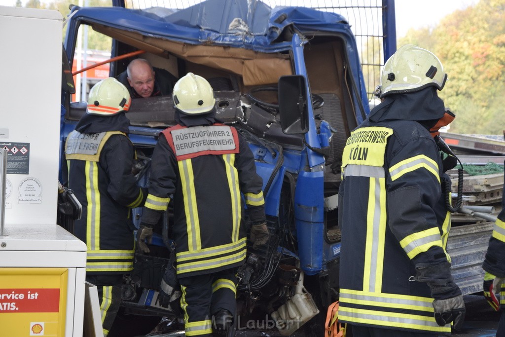 VU PKlemm LKW Tanksaeule A 59 Rich Koenigswinter TRA Schloss Roettgen P077.JPG - Miklos Laubert